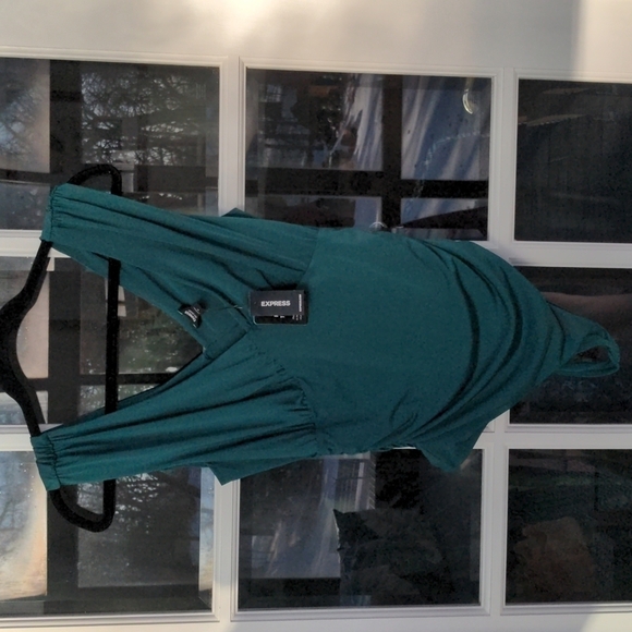 Express Body Contour Compression Empire V-Neck Thong Bodysuit M New - Picture 5 of 11